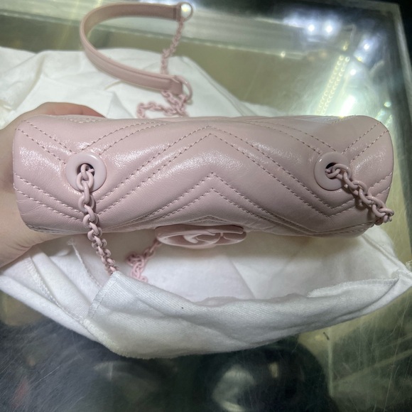 Gucci Marmont  Quilted Shoulder Bag - Picture 4 of 14